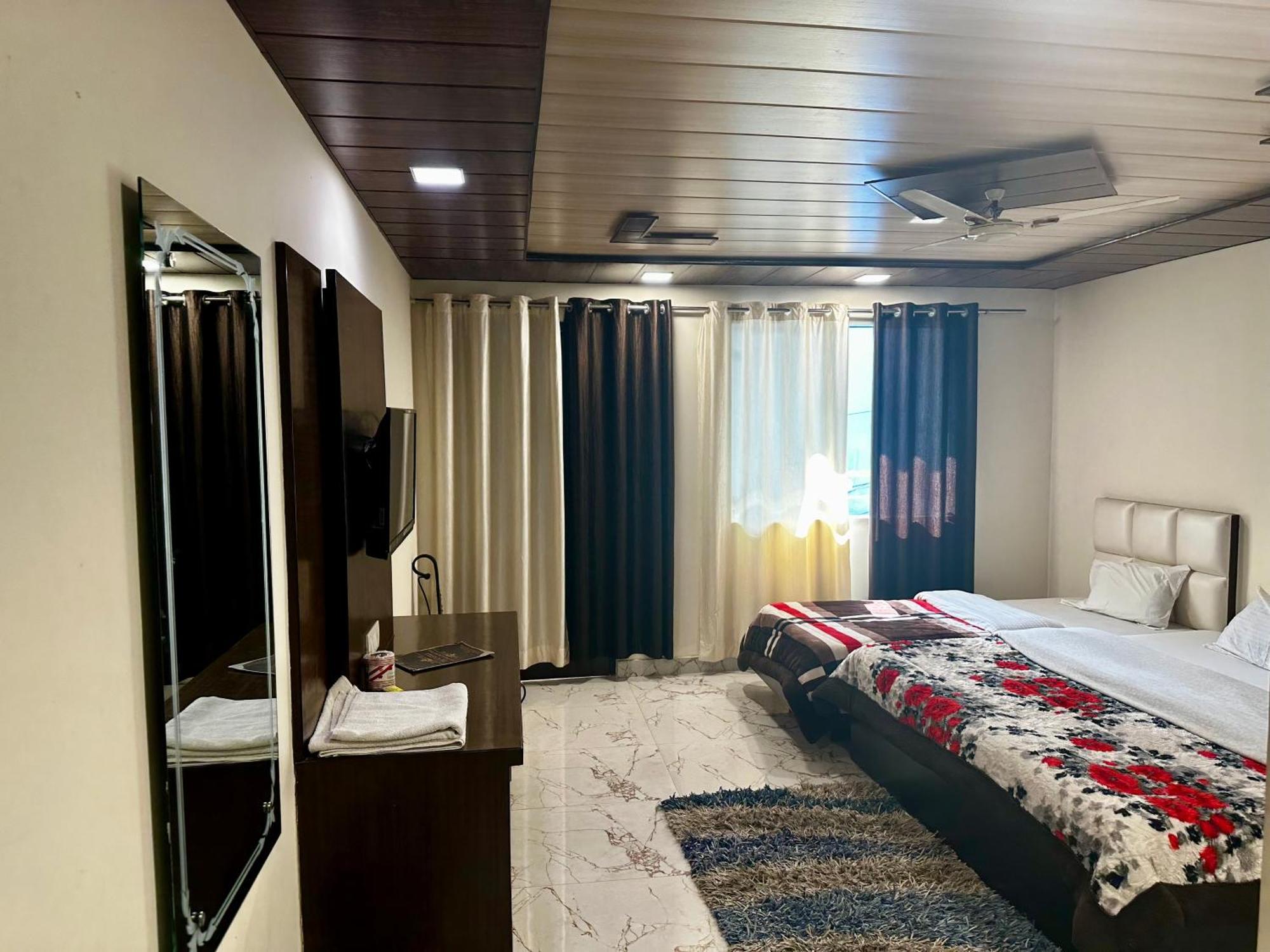 Taj Castle A Boutique Homestay 아그라 외부 사진