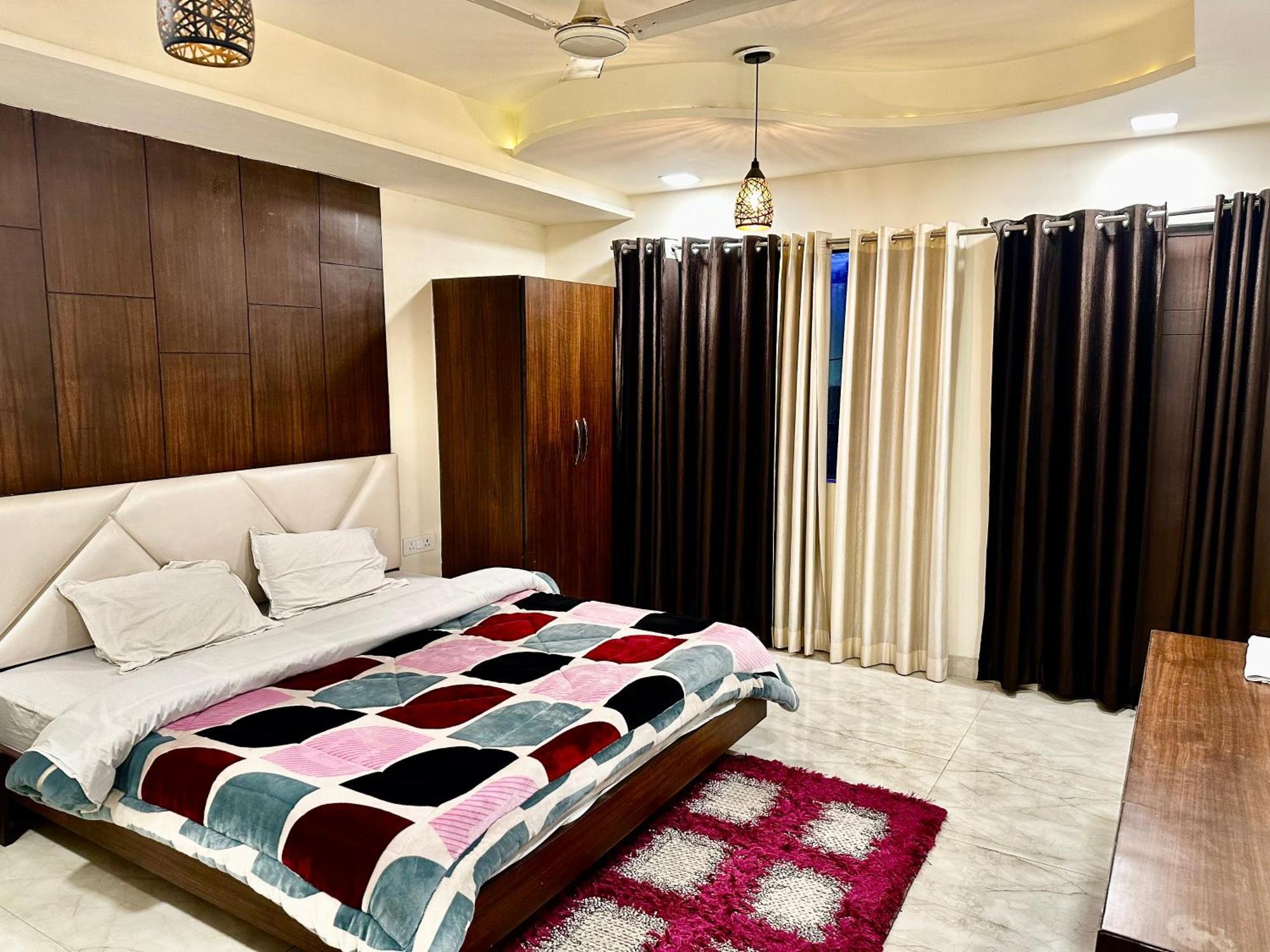 Taj Castle A Boutique Homestay 아그라 외부 사진