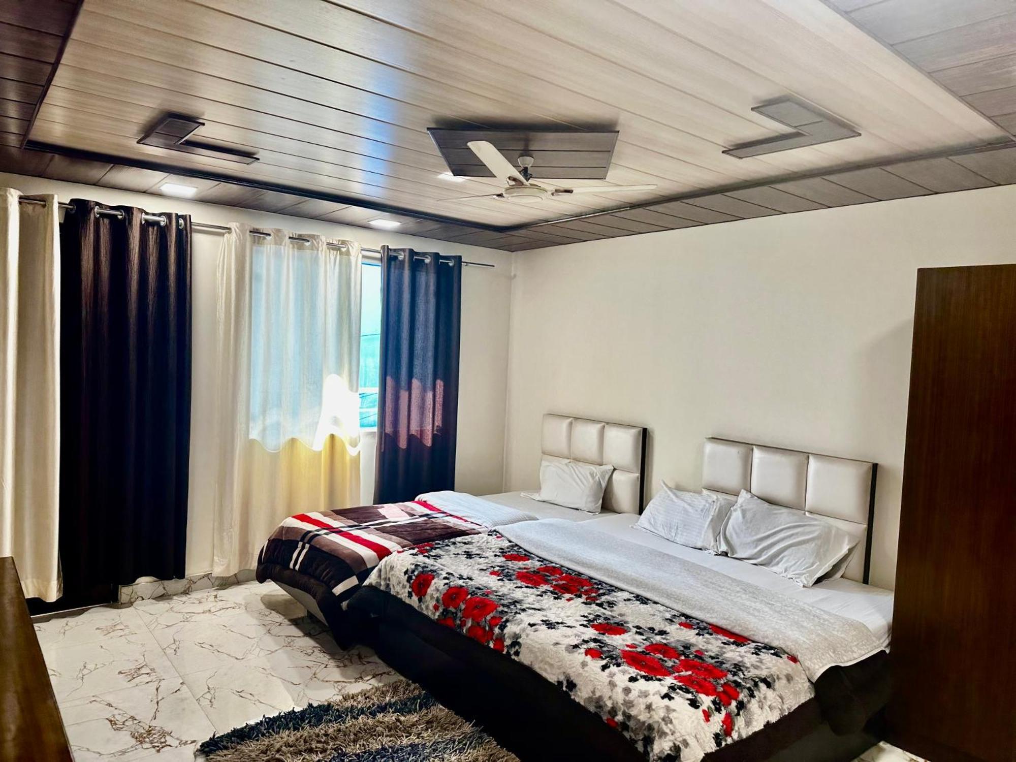 Taj Castle A Boutique Homestay 아그라 외부 사진