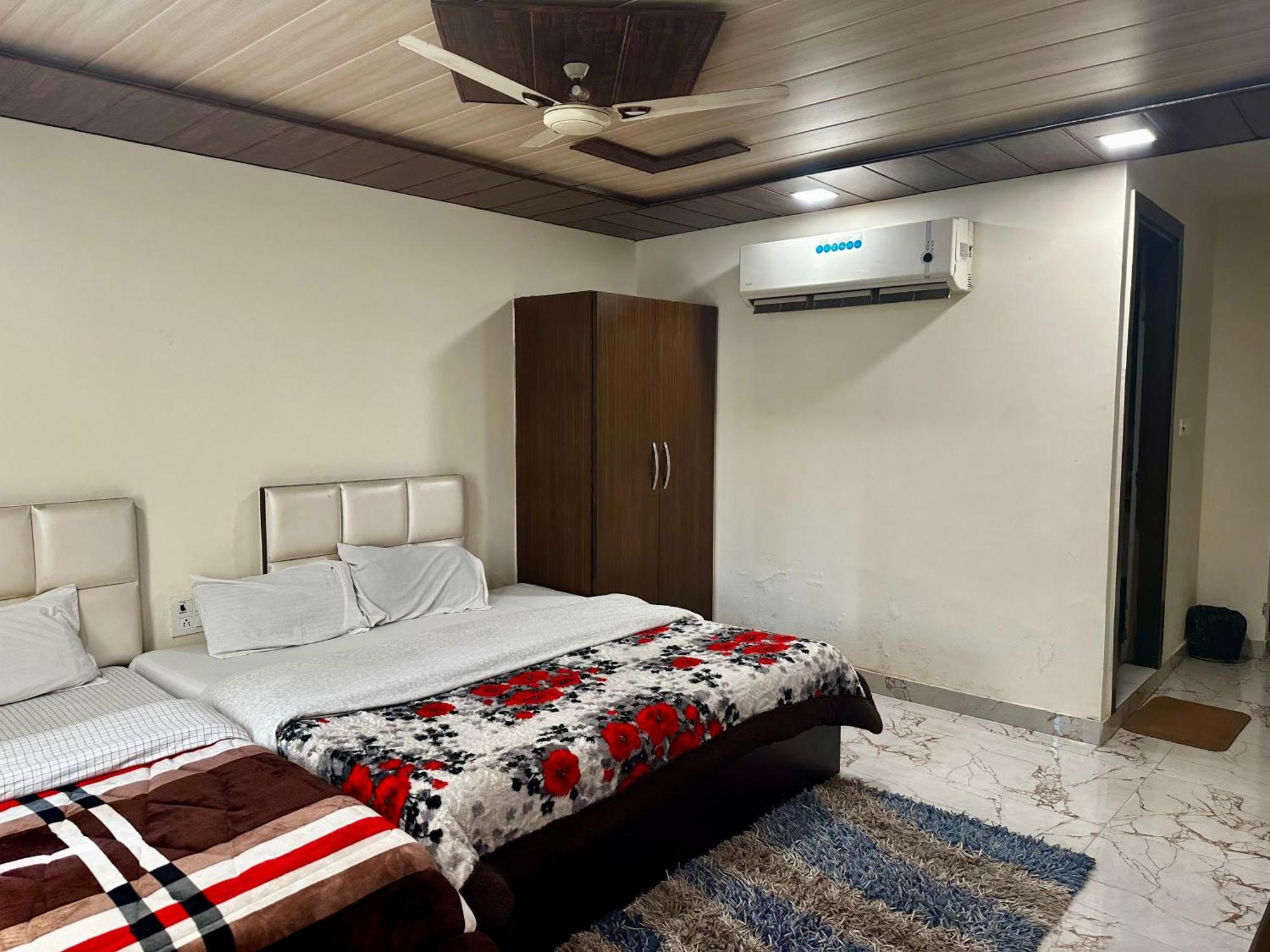 Taj Castle A Boutique Homestay 아그라 외부 사진