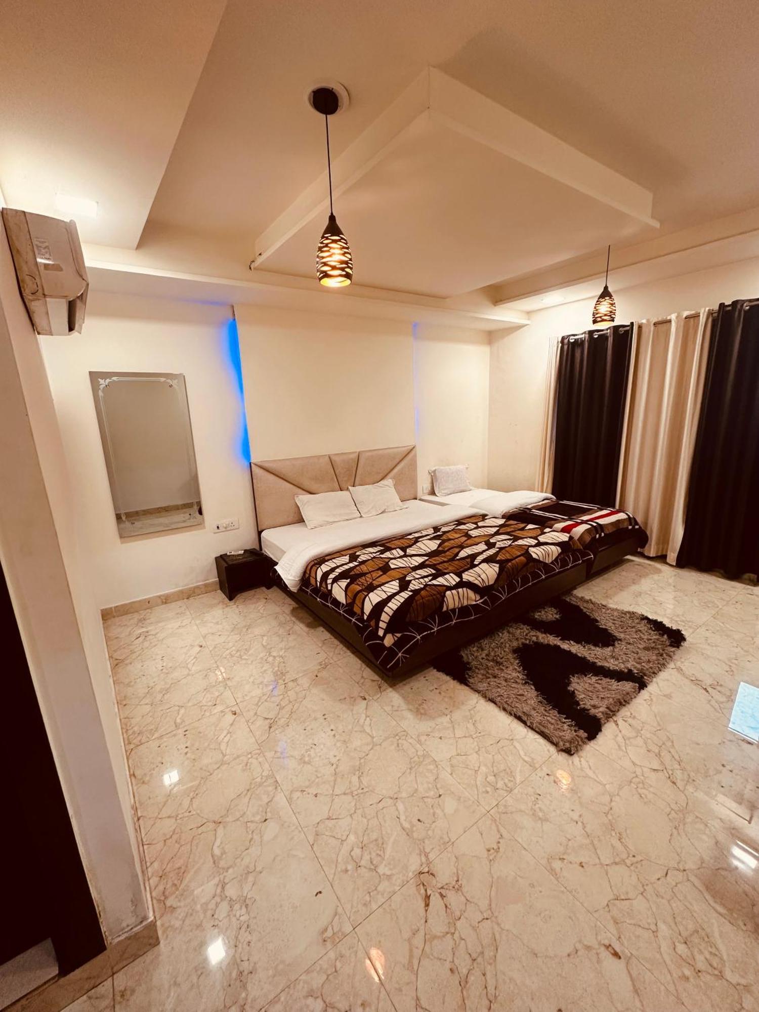 Taj Castle A Boutique Homestay 아그라 외부 사진